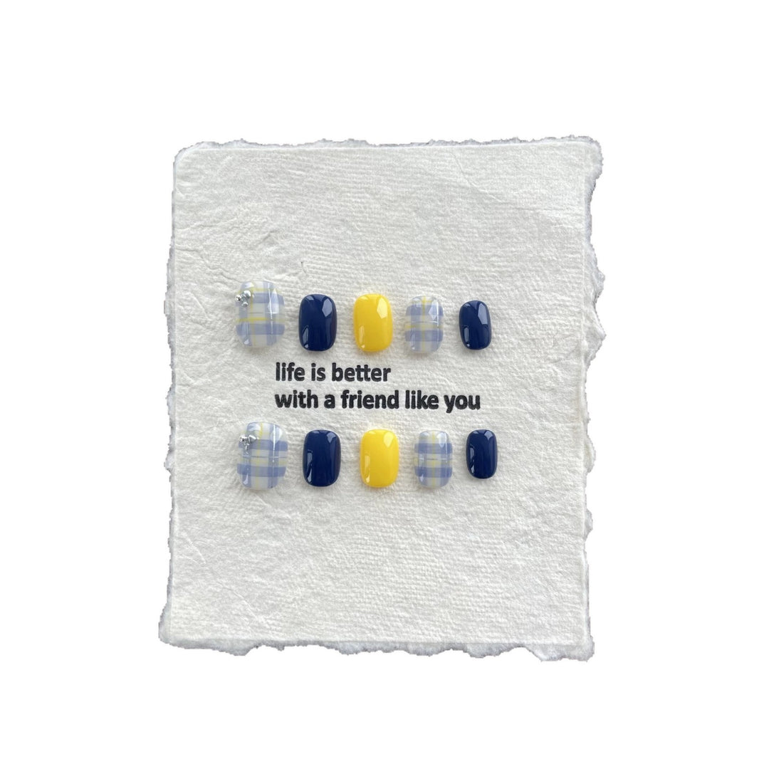 Creative Plaid Press-On Nail Art Set