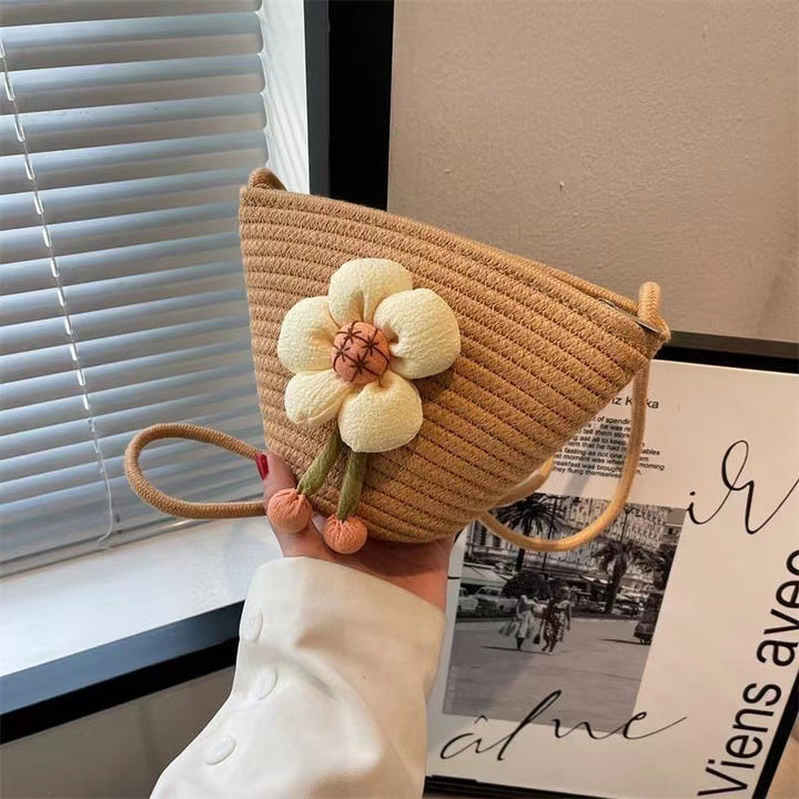 Handcrafted shoulder bag with flower applique Kalsten