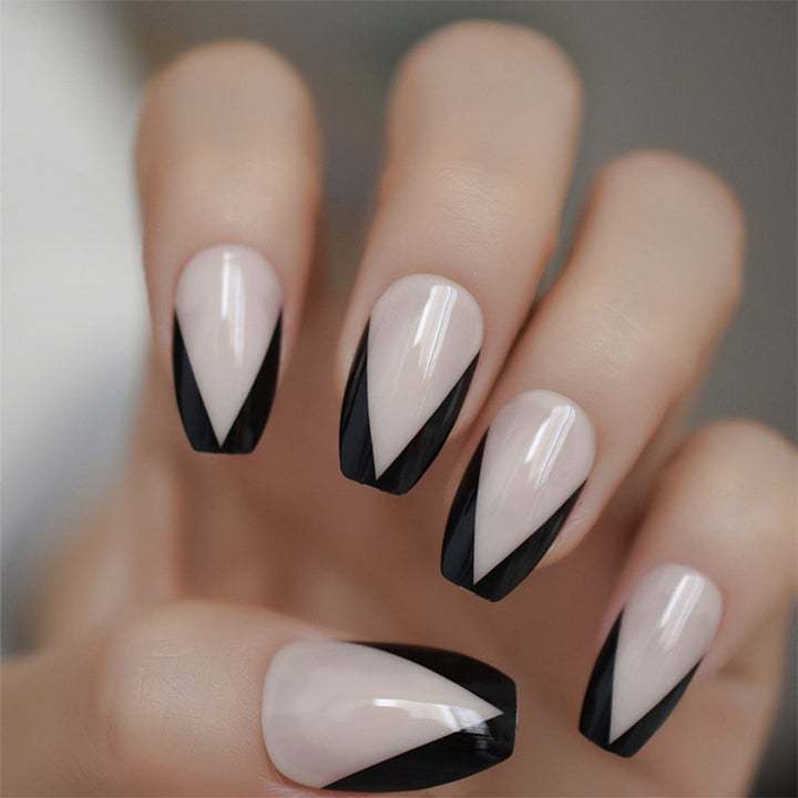 Geometric Patterned Press-On Nail Set  1791803987