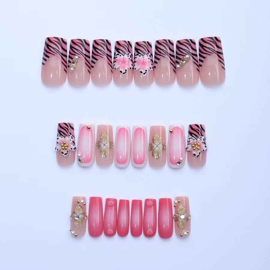 Artificial nail set with floral and glamorous decorations Kalsten