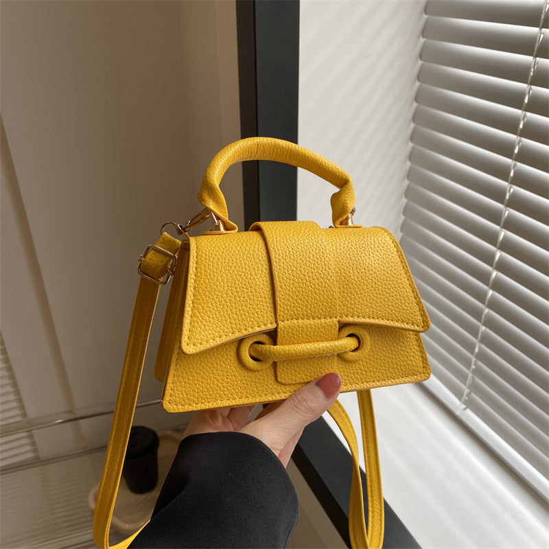 WoLuxurious Textured Leather Shoulder Bag Kalsten