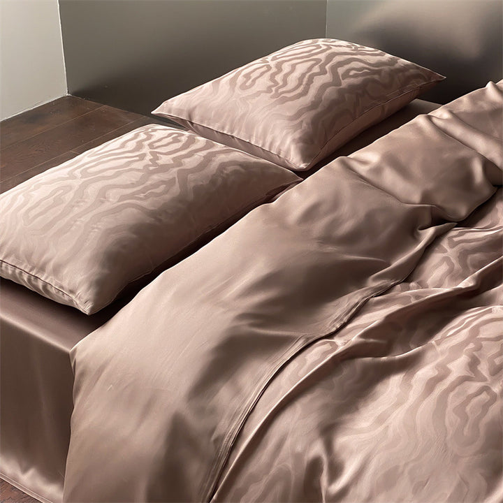 Luxurious satin bedding set with jacquard leopard pattern and silky-matte finish