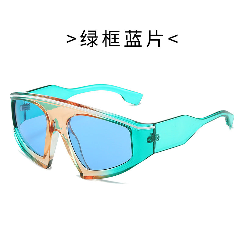 Ladies Sporty Sunglasses with Stylish Frame and Large Lenses Kalsten