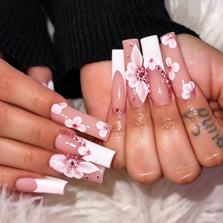Nail Art Set with Floral Accents and Glitter Kalsten