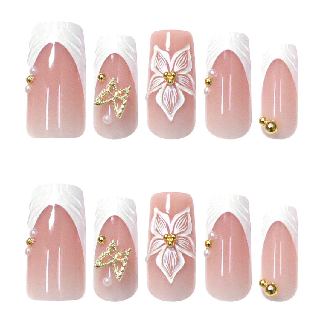Elegant artificial nails with floral design and gold accents Kalsten