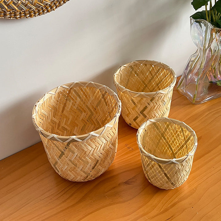 Handcrafted storage basket made of bamboo fiber Kalsten
