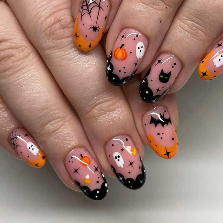Holiday-Themed Press-On Nail Art Kalsten
