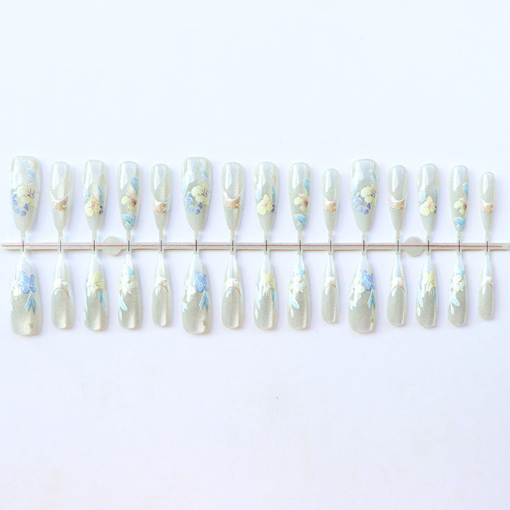 Elegant Floral-Embellished Press-On Nails