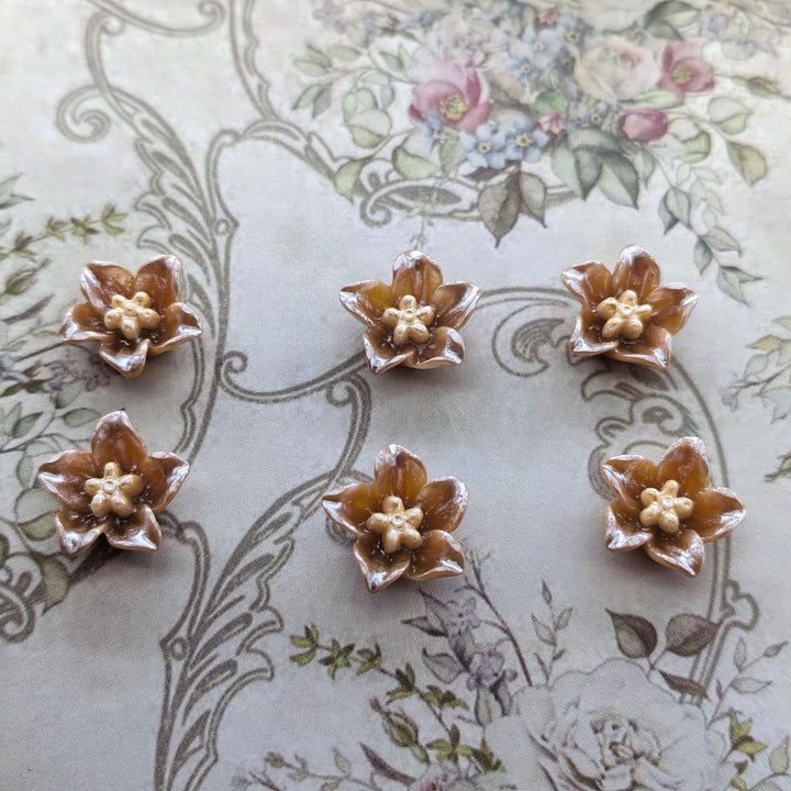 Decorative flower appliqués Kalsten