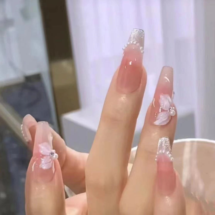 Floral Accent Press-On Nail Set Kalsten
