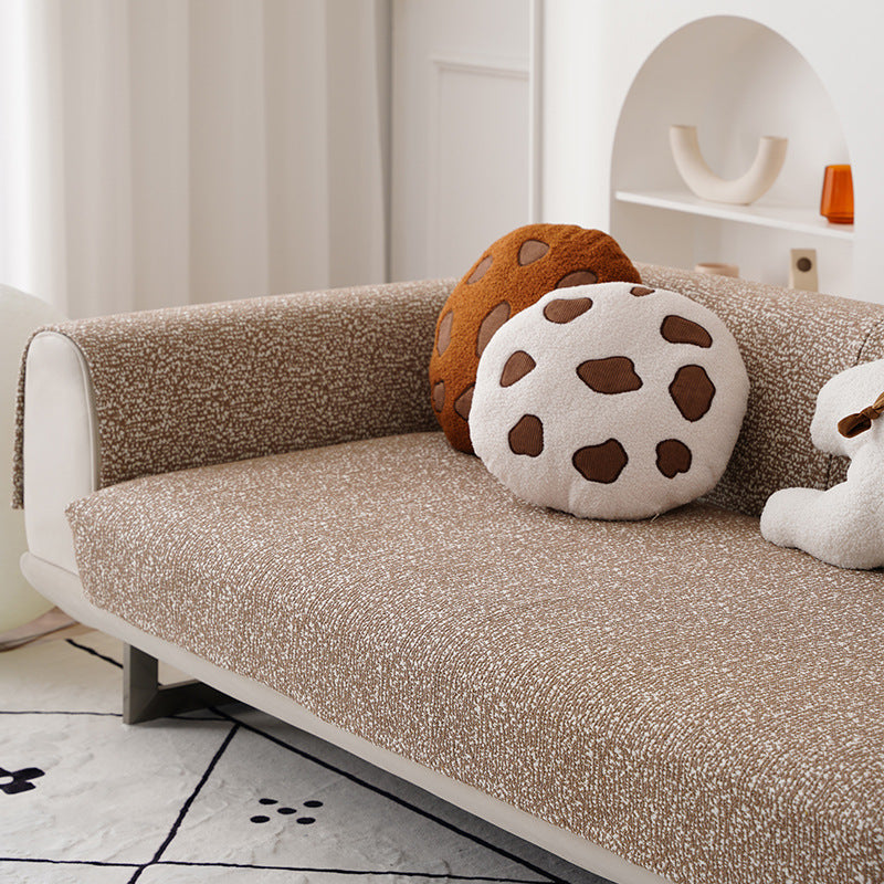 Durable doormat made of short-pile tweed fabric with non-slip bottom