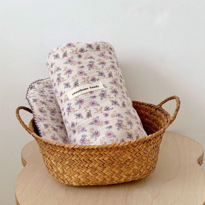 Unisex Muslin Blanket with delicate floral design and elegant ruffles Kalsten