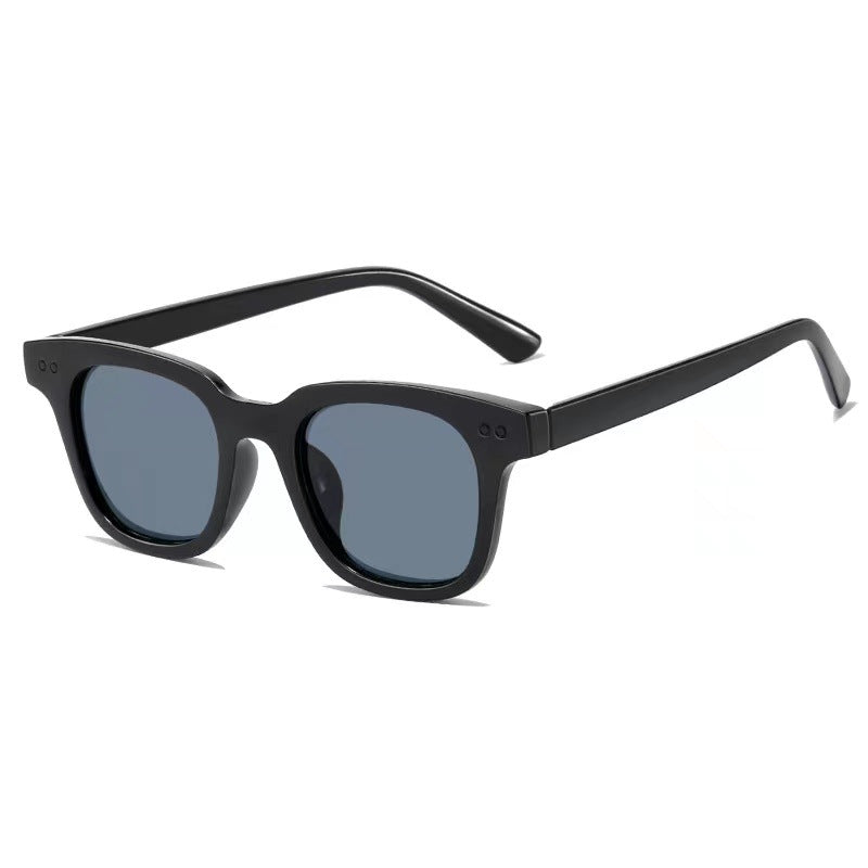 Women's fashionable retro sunglasses with sturdy plastic frame Kalsten