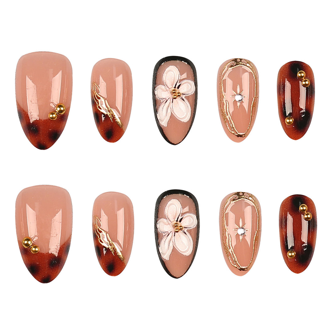 Elegant Floral Accent Press-On Nails