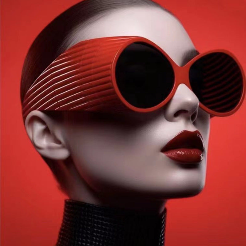 Women's trendy and eye-catching sunglasses with modern design Kalsten