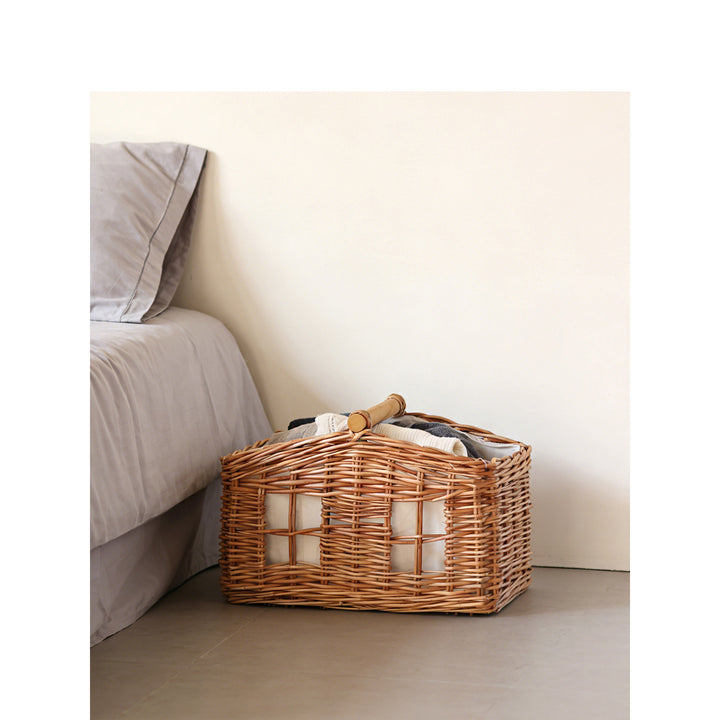 Large storage basket with wooden handle Kalsten