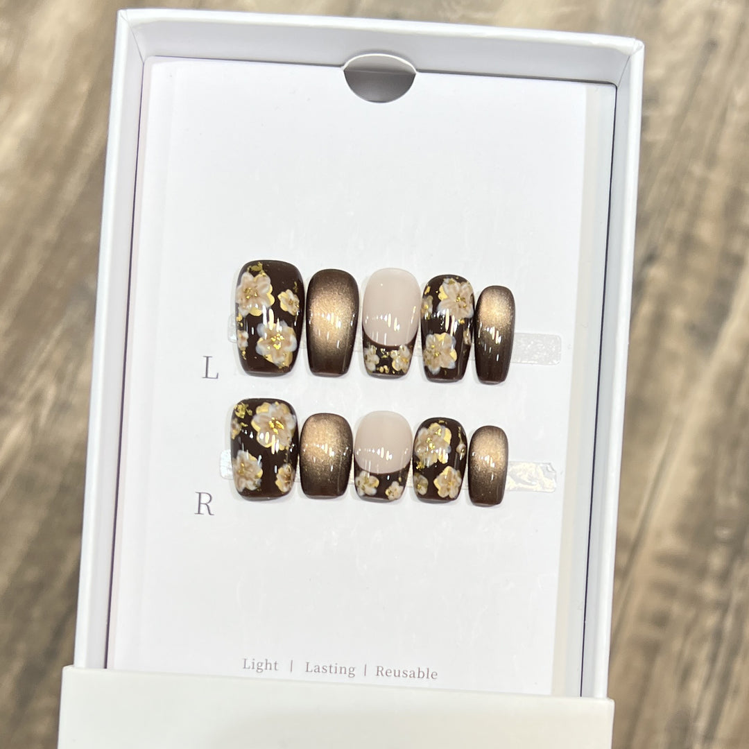 Artistic Floral-Embellished Press-On Nail Set Kalsten