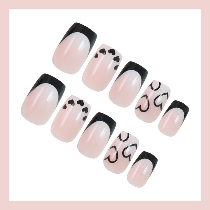 Nail art set with playful heart design Kalsten