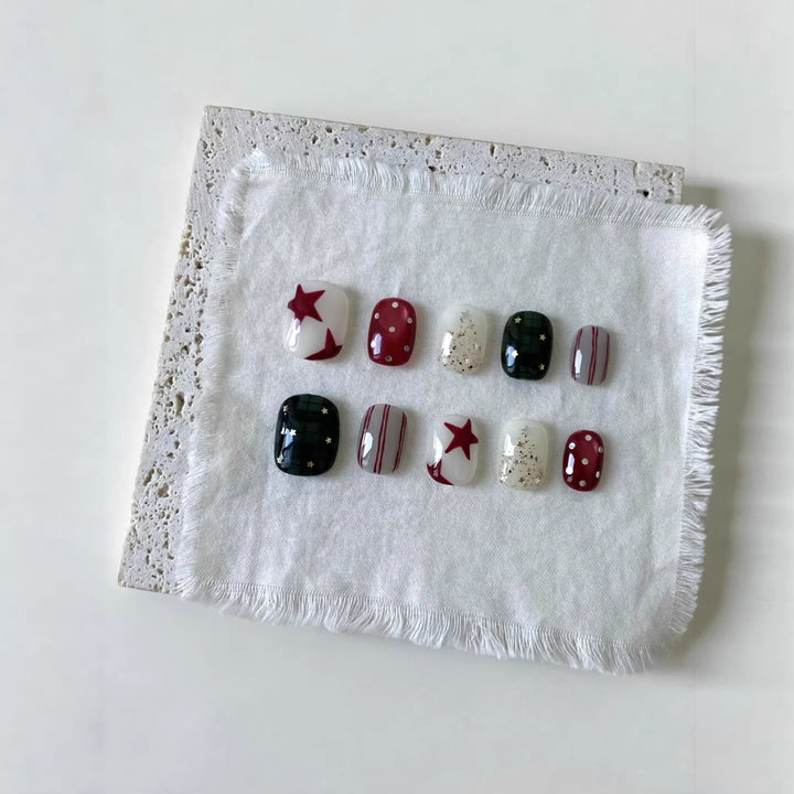 Artistic Press-On Nail Art Set with Star and Grid Designs