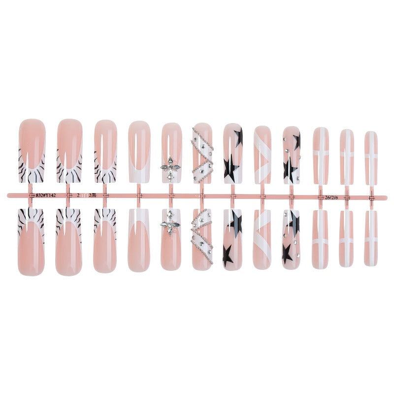 Nail art set with floral and modern designs Kalsten