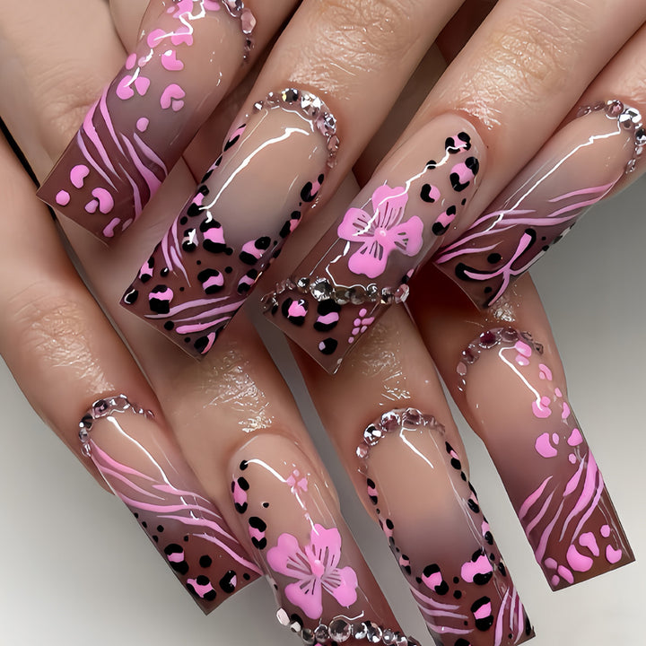 Artistic Press-On Nail Art Tips Kalsten