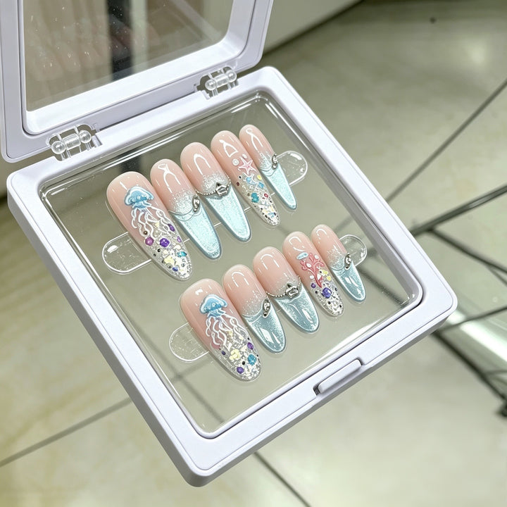 Decorative Press-on Nail Set Kalsten