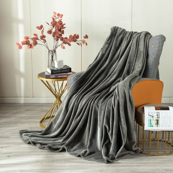 Cozy Plush Throw Blanket Kalsten