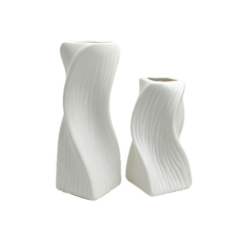 Modern Sculptural Decorative Vase Kalsten