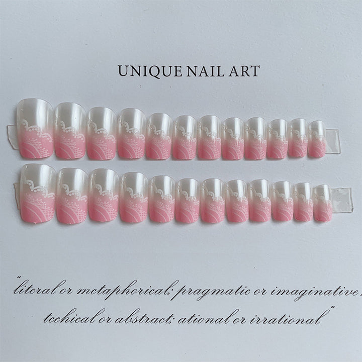 Elegant Press-On Nail Art Set with Intricate Design