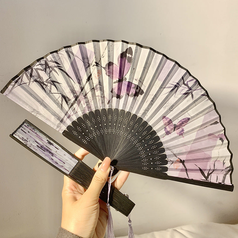 Elegant fan with elaborate butterfly motif Kalsten