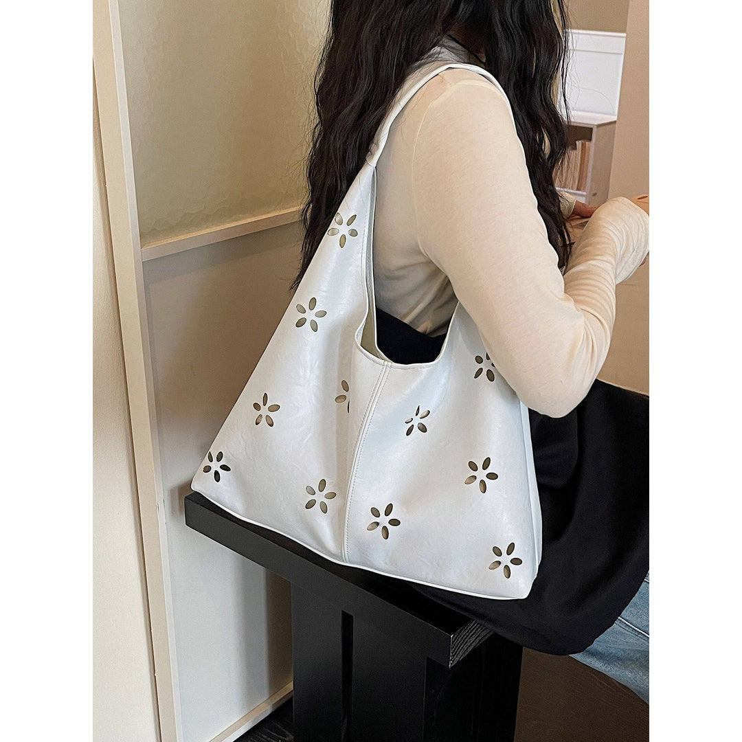 Floral Cut-Out Hobo Bag Kalsten