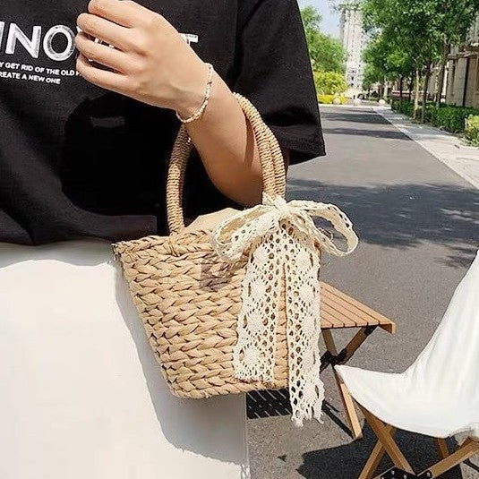 Handmade basket bag with lace accent Kalsten