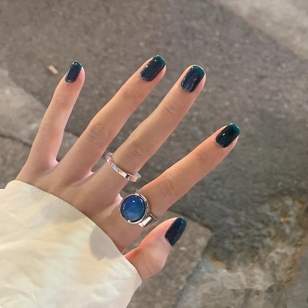 Glossy Press-On Nail Set