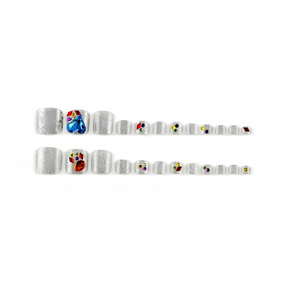Artificial nails with sparkling rhinestone applications Kalsten