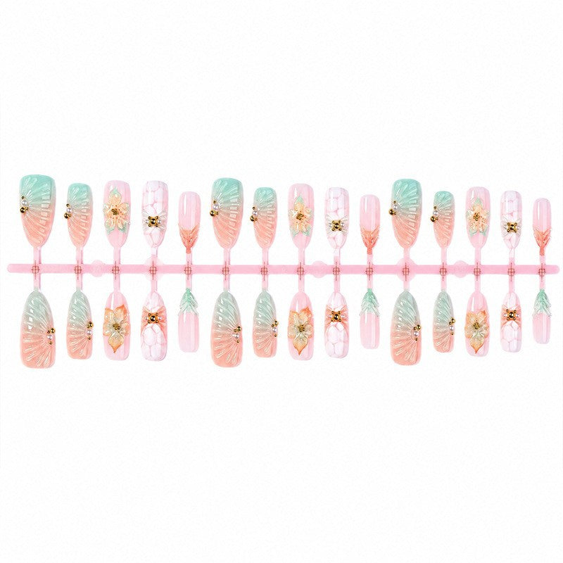 Art nail set with floral and glamorous designs Kalsten