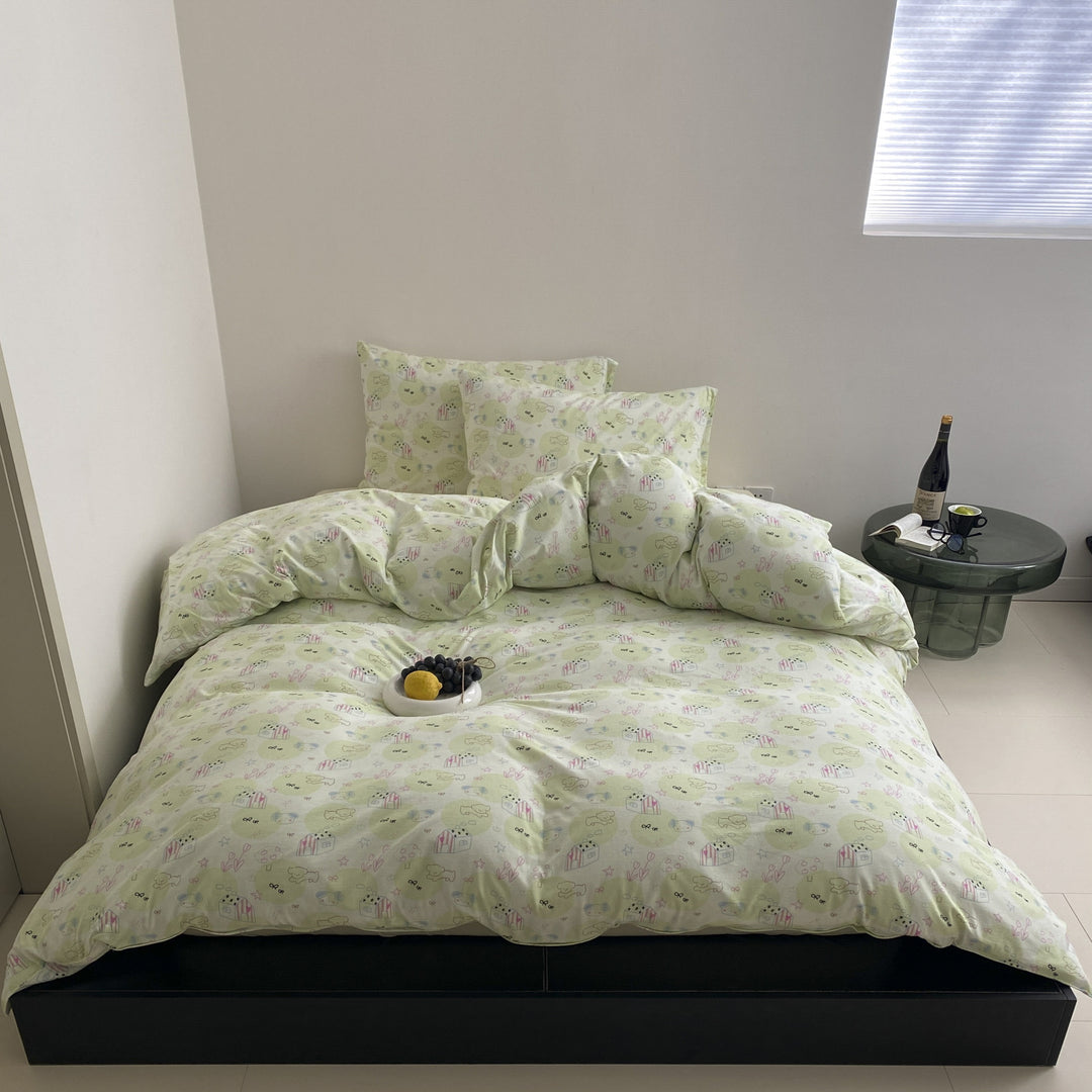 Bedding set made of cotton satin with a cute pastel motif