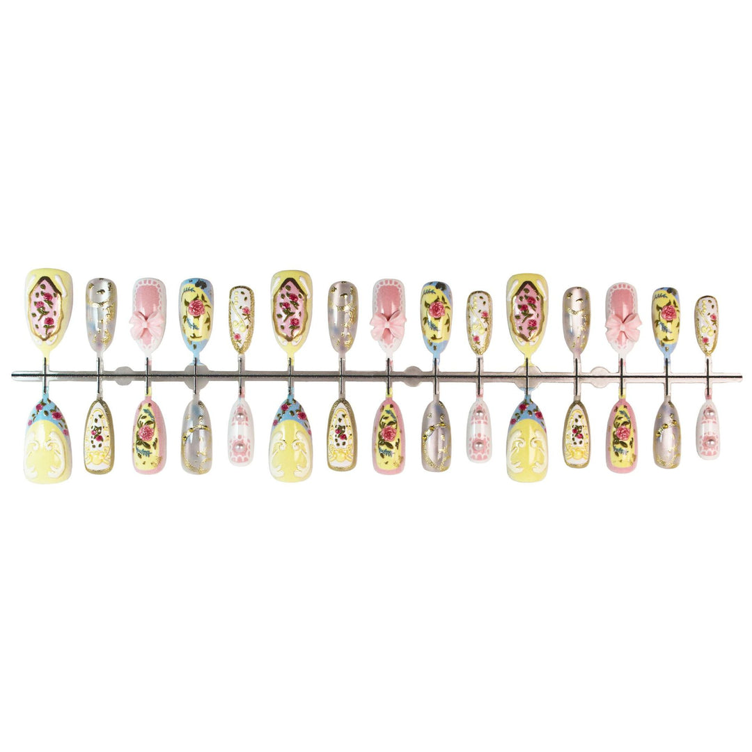 Art nail set with delicate flower and glitter decorations Kalsten