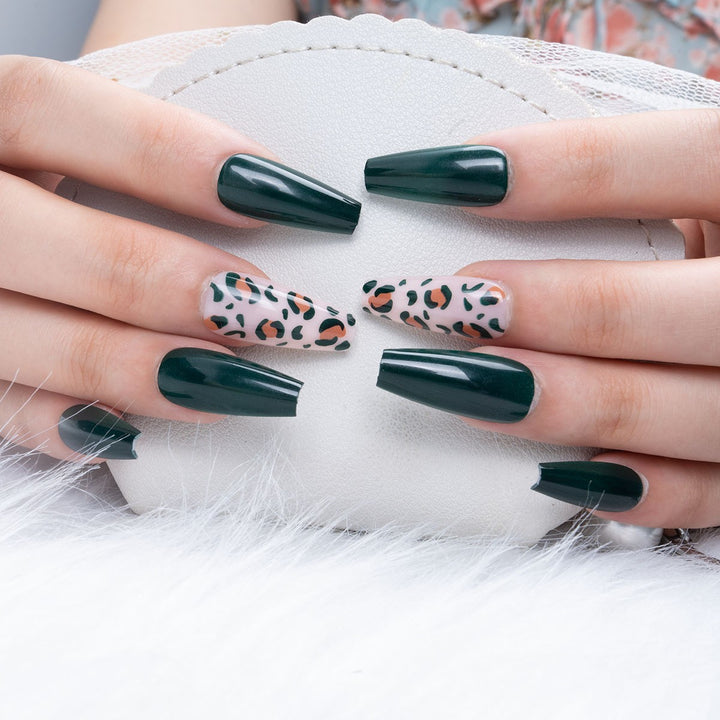 Stylish Press-On Nail Design