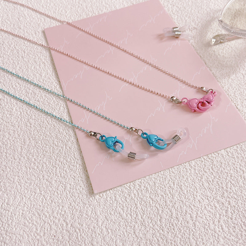 Filigree glasses holder chain with heart pendant Kalsten