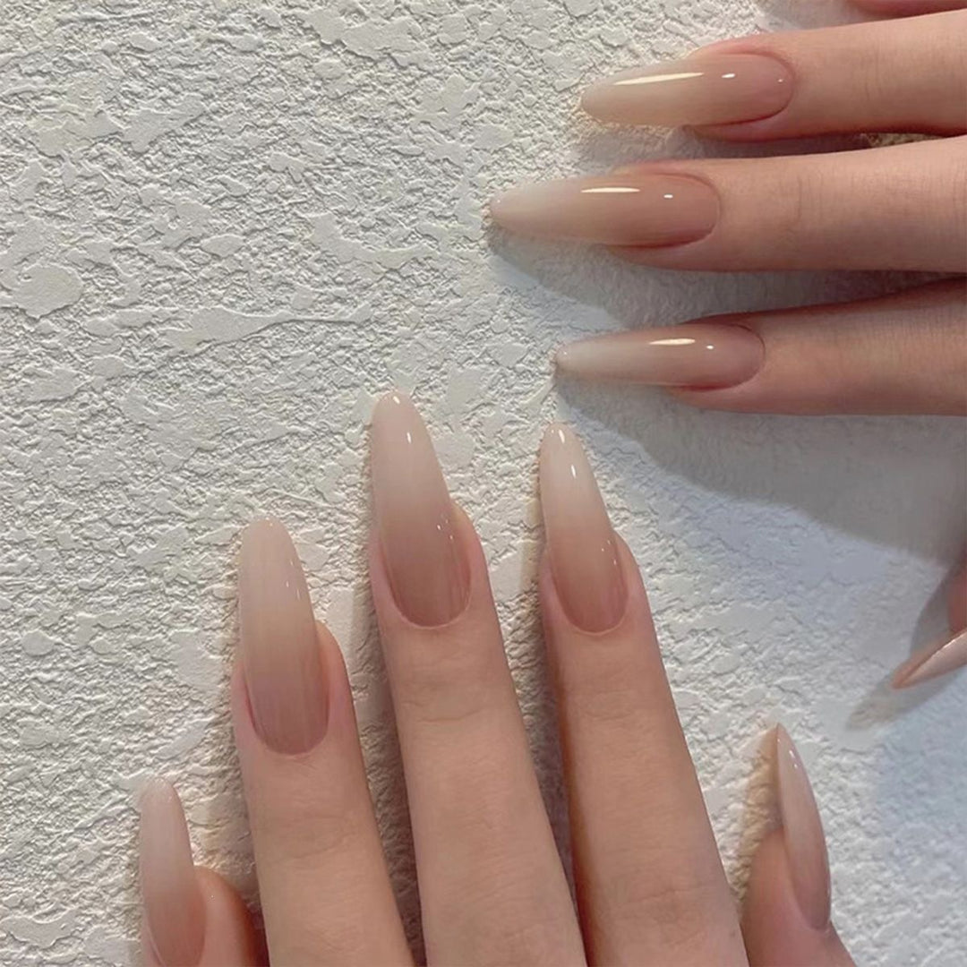 Acrylic nail set with luxurious color gradient and elegant lace accent Kalsten