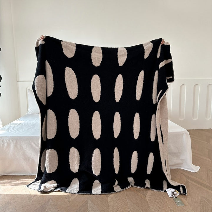 Cozy Decorative Patterned Blanket