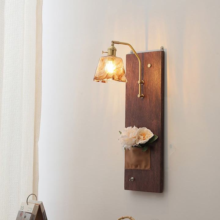 Vintage-Inspired Wall Lamp