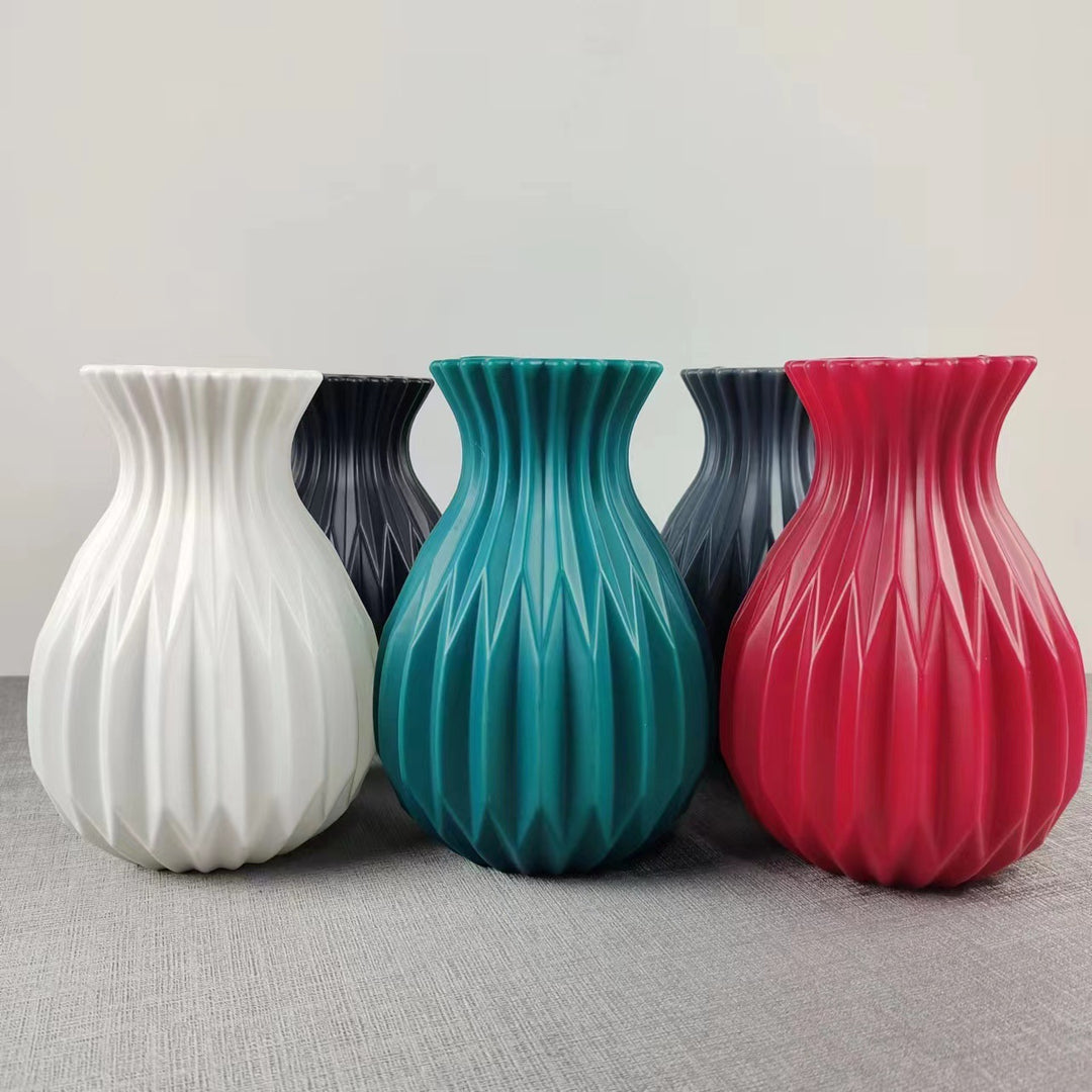 Modern Decorative Textured Vase Kalsten