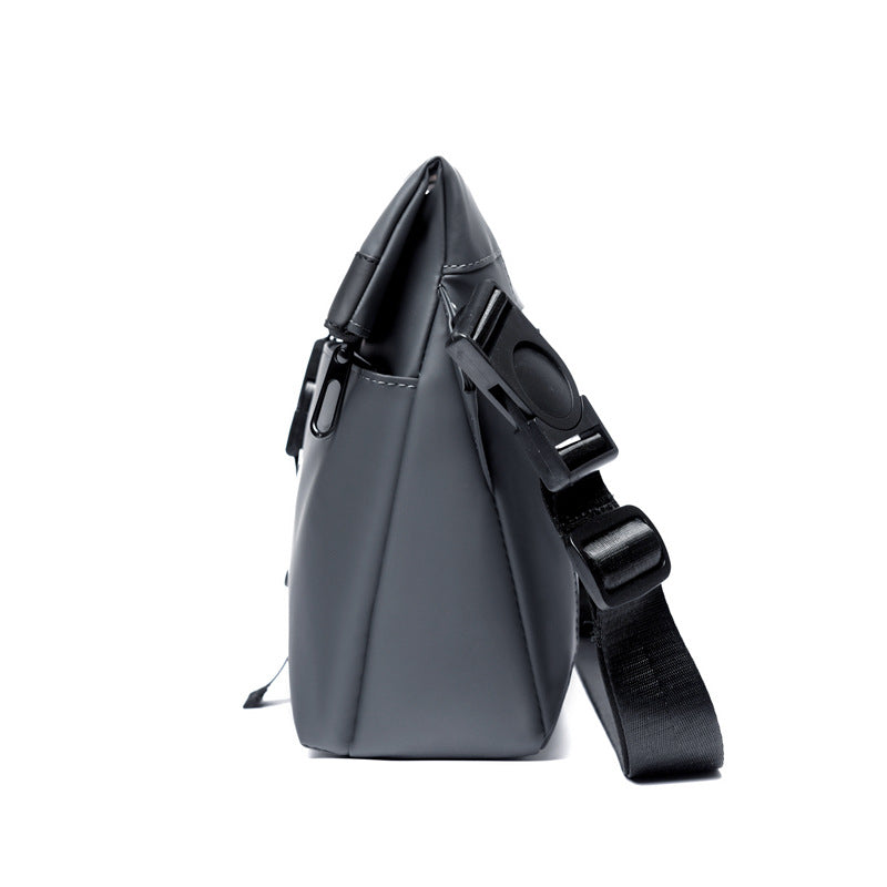 Water-Resistant Messenger Bag Kalsten