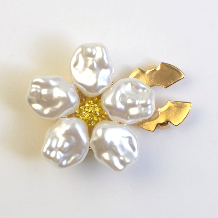 More Elegant and High-Quality Brooches with Pearl Applications Kalsten