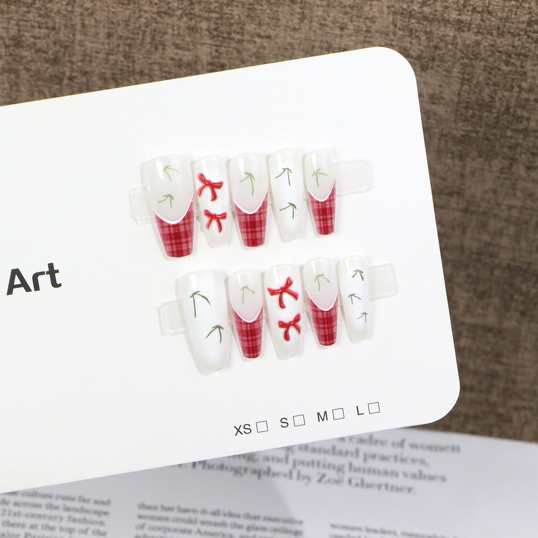 Festive Nail Art Press-On Collection Kalsten