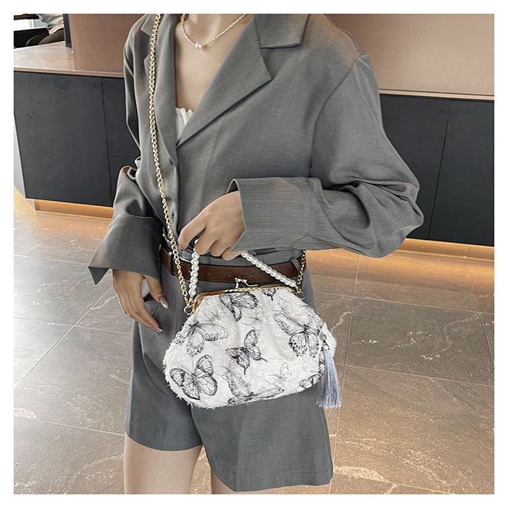Elegant Floral Motif Clutch
