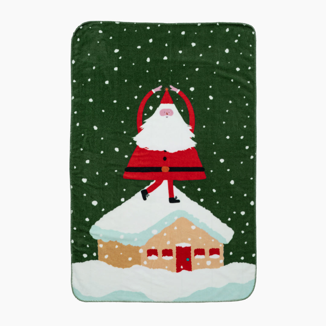Christmas cuddle blanket with gift and gingerbread pattern