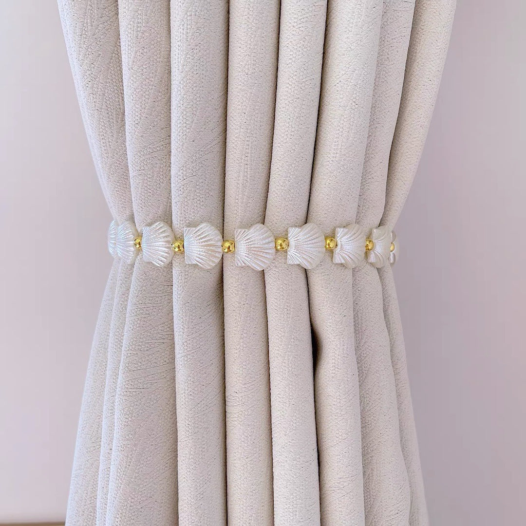 Decorative Shell Necklace Kalsten