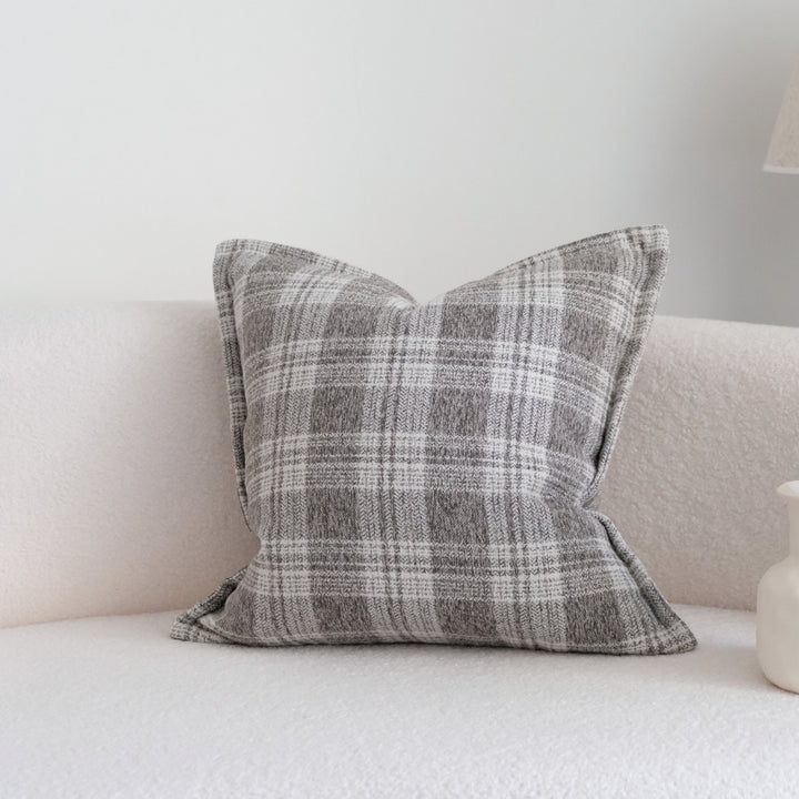 Decorative Throw Pillow for Sofa and Bed